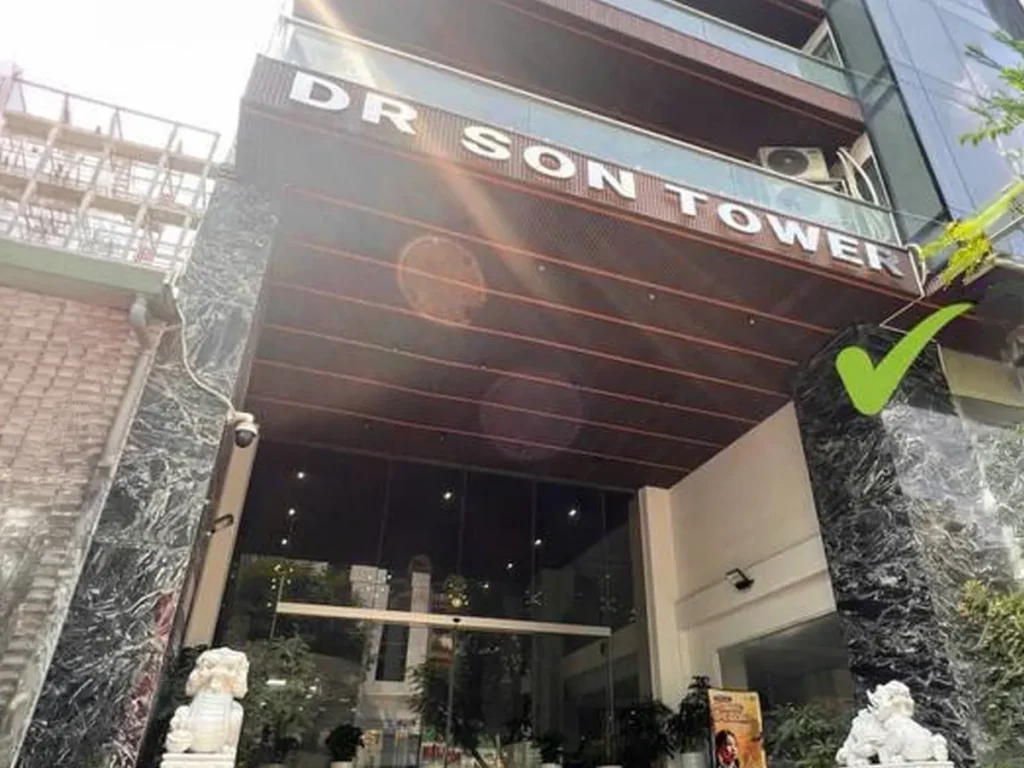 Sorella TP.HCM - lối vào toà Dr Son trên đường Phó Đức Chính